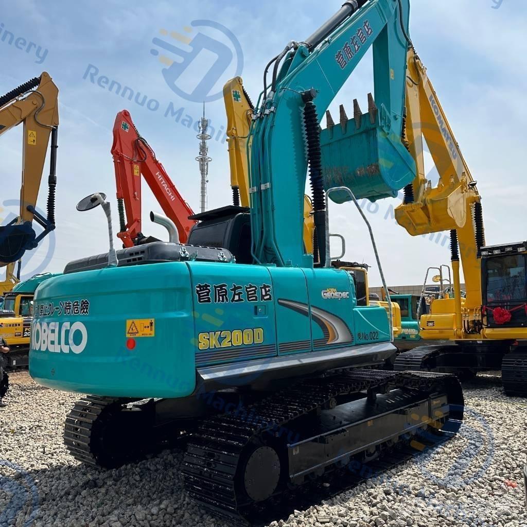 Kobelco SK 200 Paletli ekskavatörler