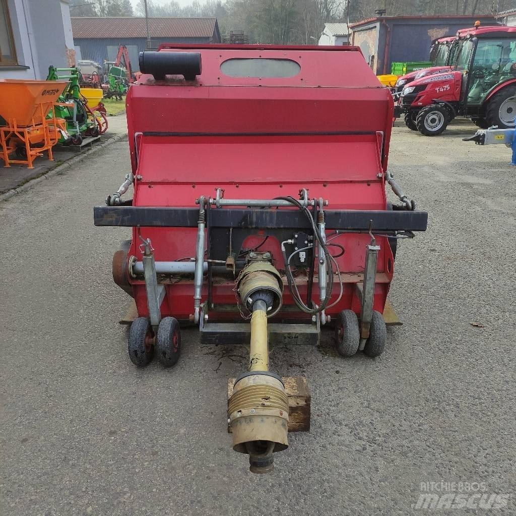 Turf Maker Tidy Asılı ve çekilir biçme makineleri