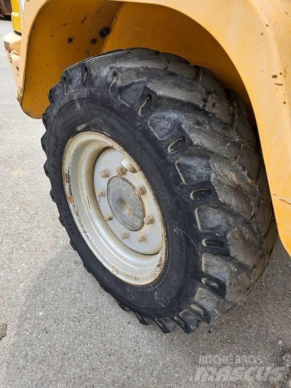 Volvo L 30 B Tekerlekli yükleyiciler