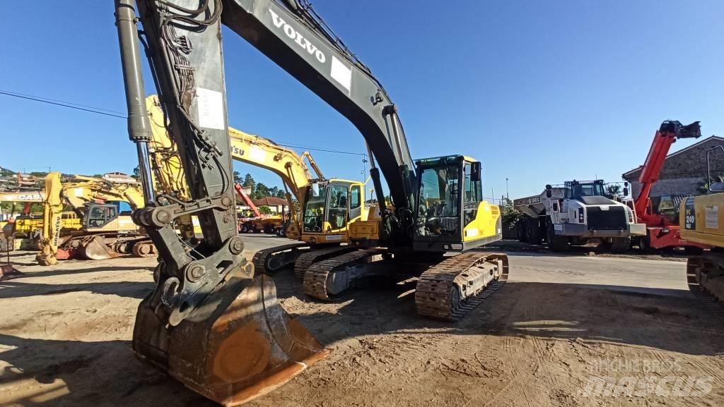 Volvo EC 240 C L Paletli ekskavatörler
