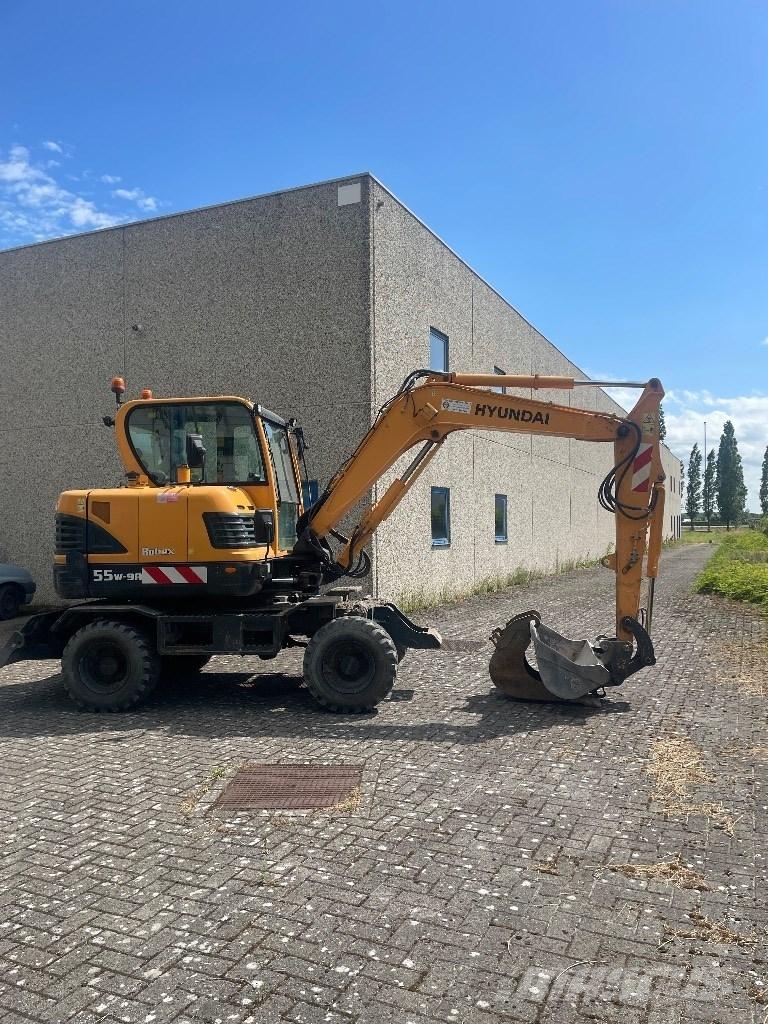 Hyundai 55w9a Lastik tekerli ekskavatörler