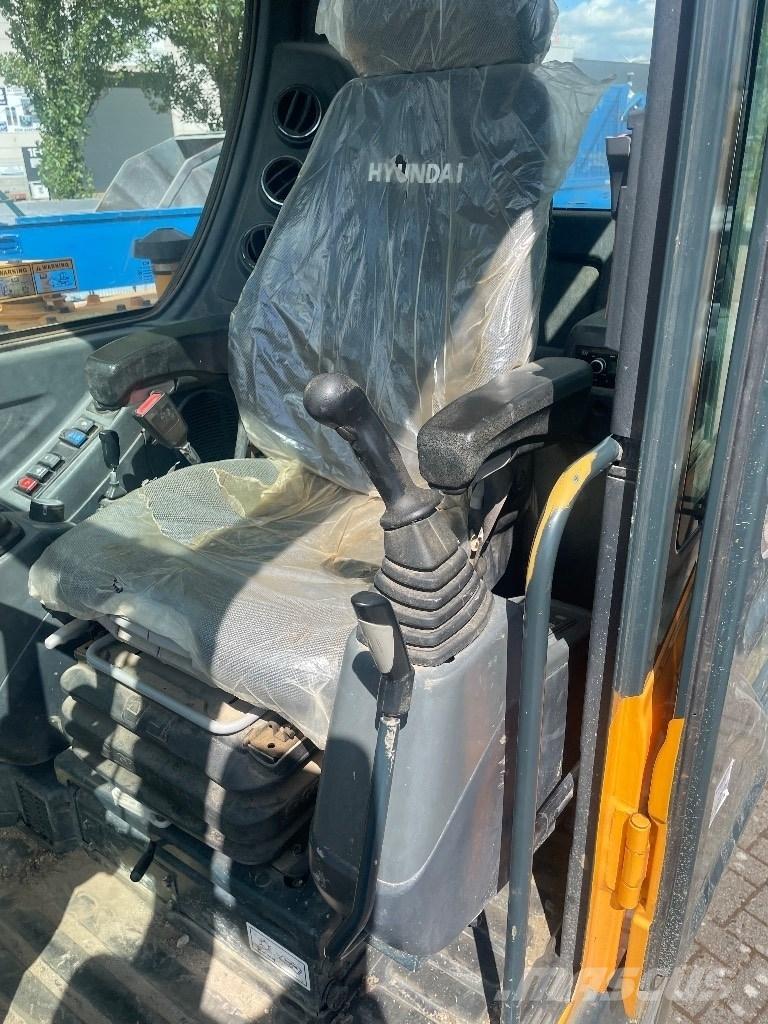 Hyundai 55w9a Lastik tekerli ekskavatörler