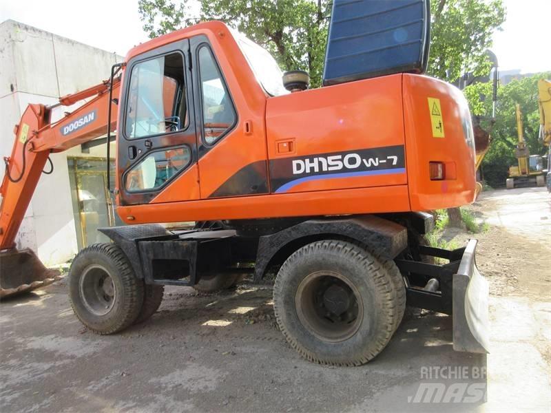 Doosan DH150W-7 Lastik tekerli ekskavatörler