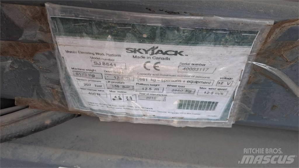 SkyJack 8841RT Makasli platformlar