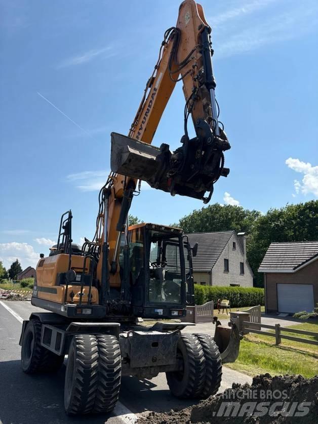 Hyundai HW 140 Lastik tekerli ekskavatörler