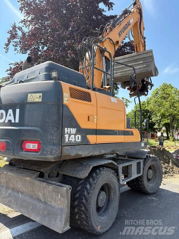 Hyundai HW 140 Lastik tekerli ekskavatörler