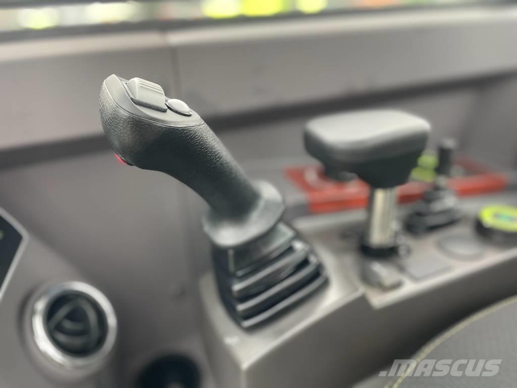 Zoomlion ZE 55 GU Paletli ekskavatörler
