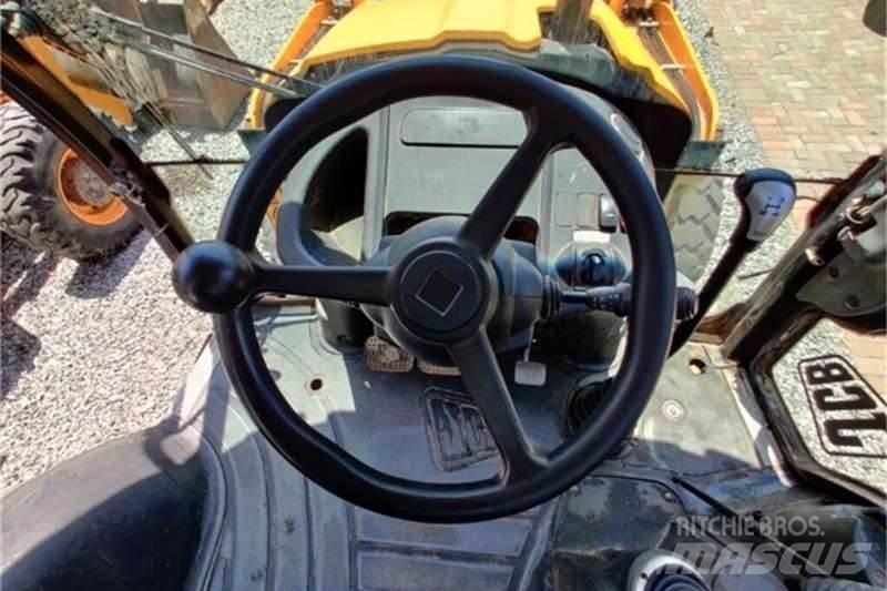 JCB 3CX 4X4 TLB Kazıcı yükleyiciler - beko loder