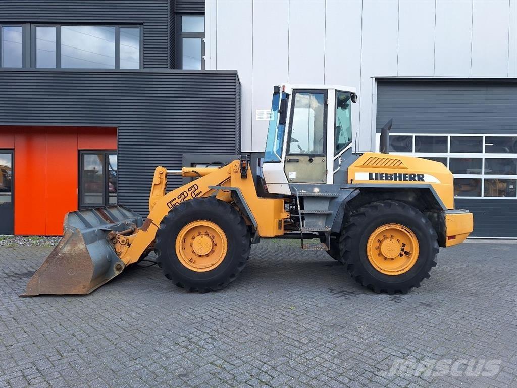 Liebherr L522 Tekerlekli yükleyiciler