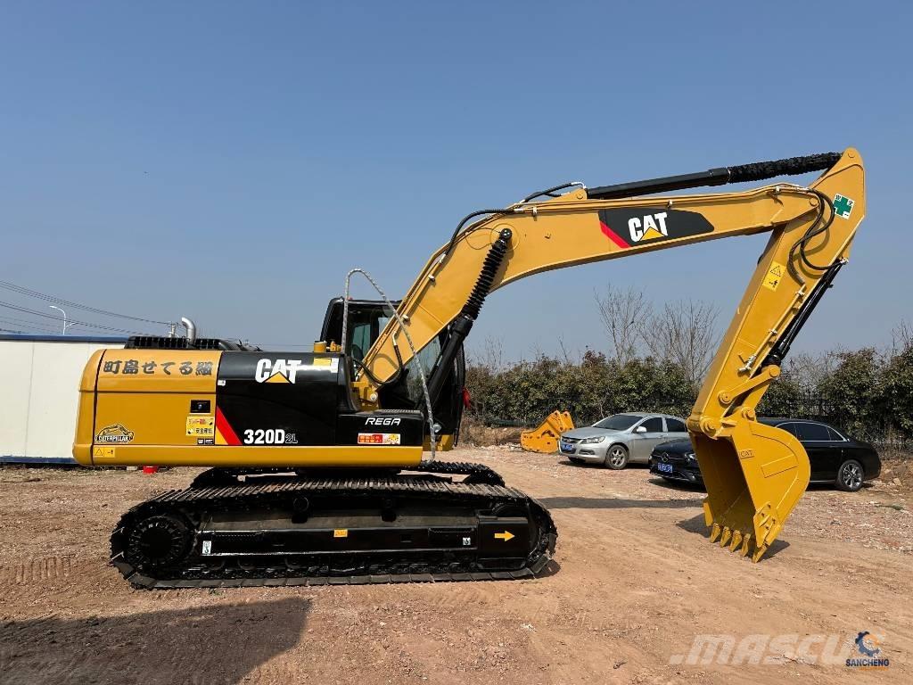 CAT 320 D L Paletli ekskavatörler