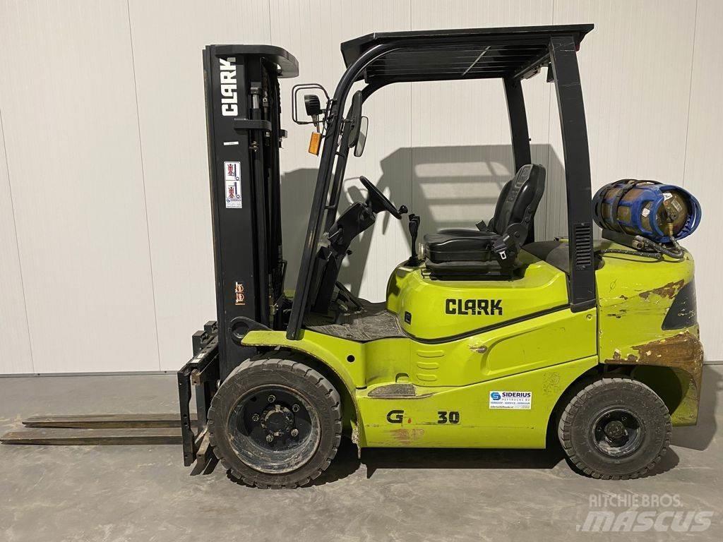 Clark GTS30 LPG'li forkliftler