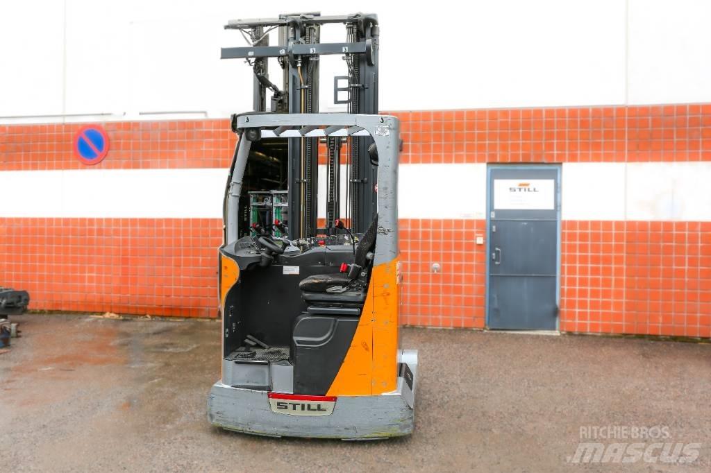 Still FMX14 Reach truck - depo içi istif araçları
