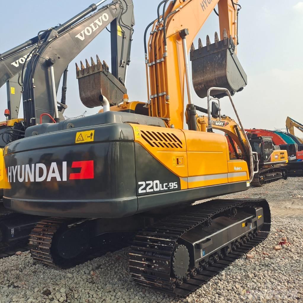 Hyundai R220LC-9S Paletli ekskavatörler
