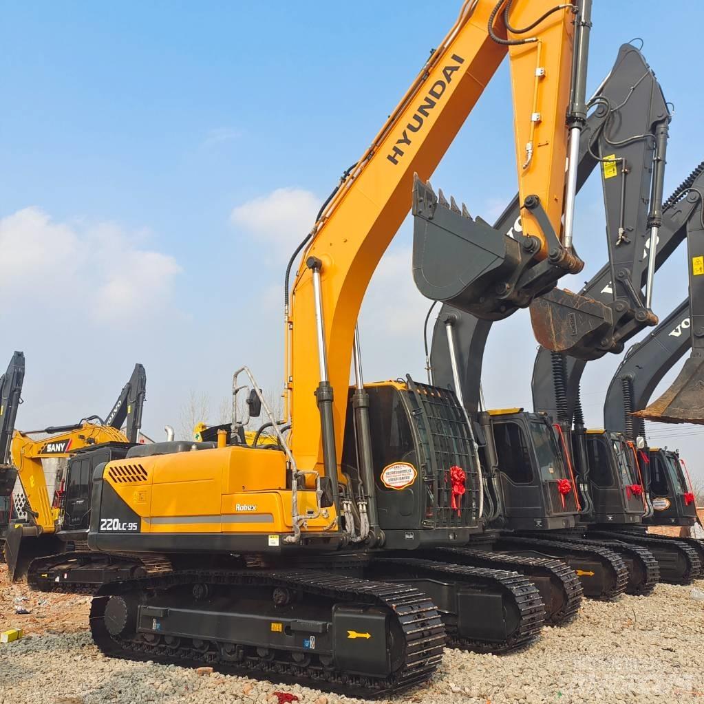 Hyundai R220LC-9S Paletli ekskavatörler
