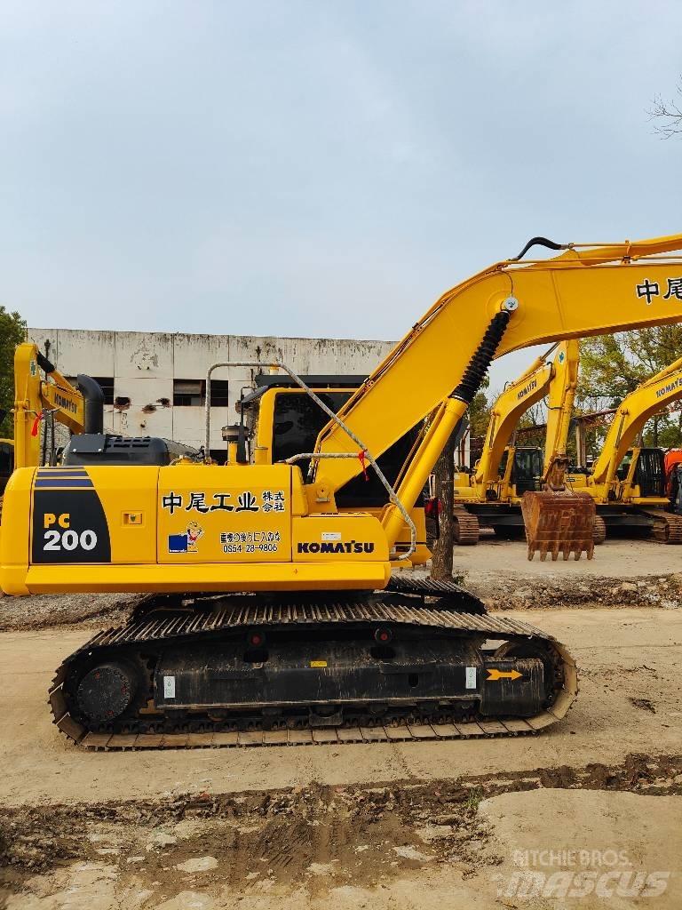 Komatsu PC200 Paletli ekskavatörler