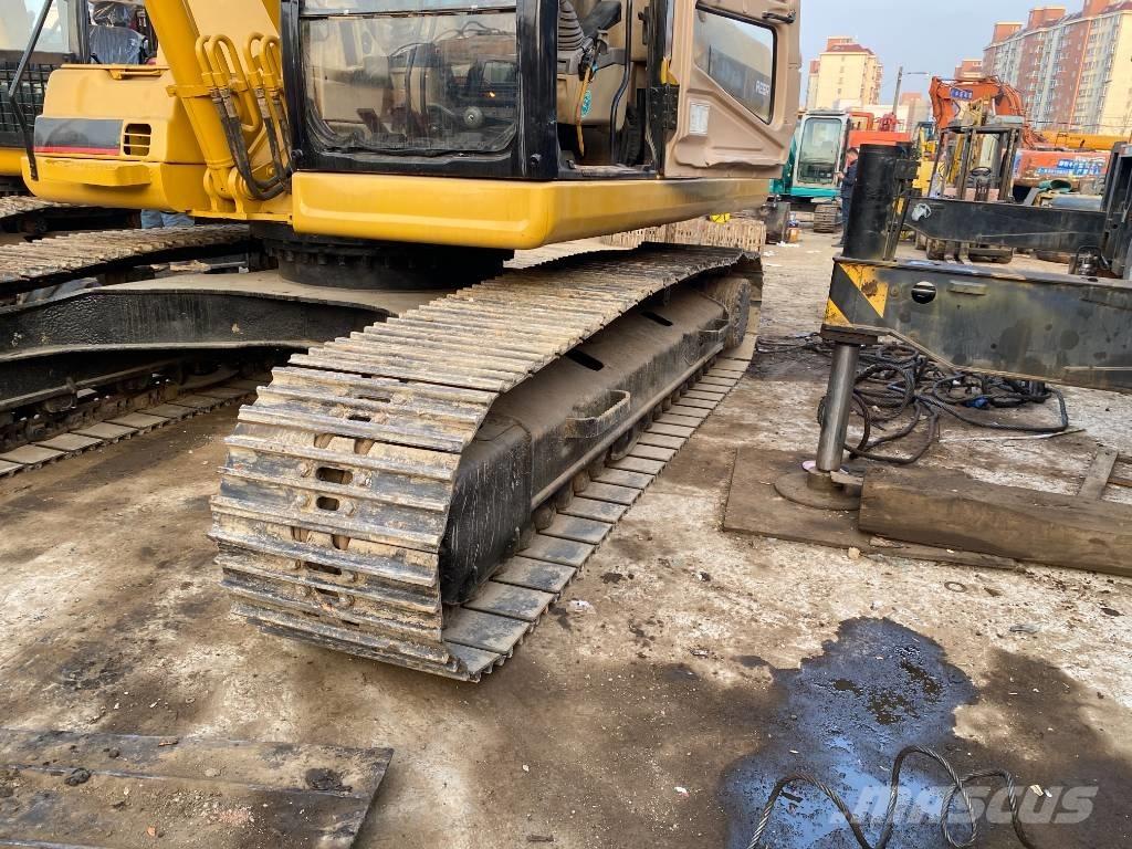 CAT 325 B L Paletli ekskavatörler