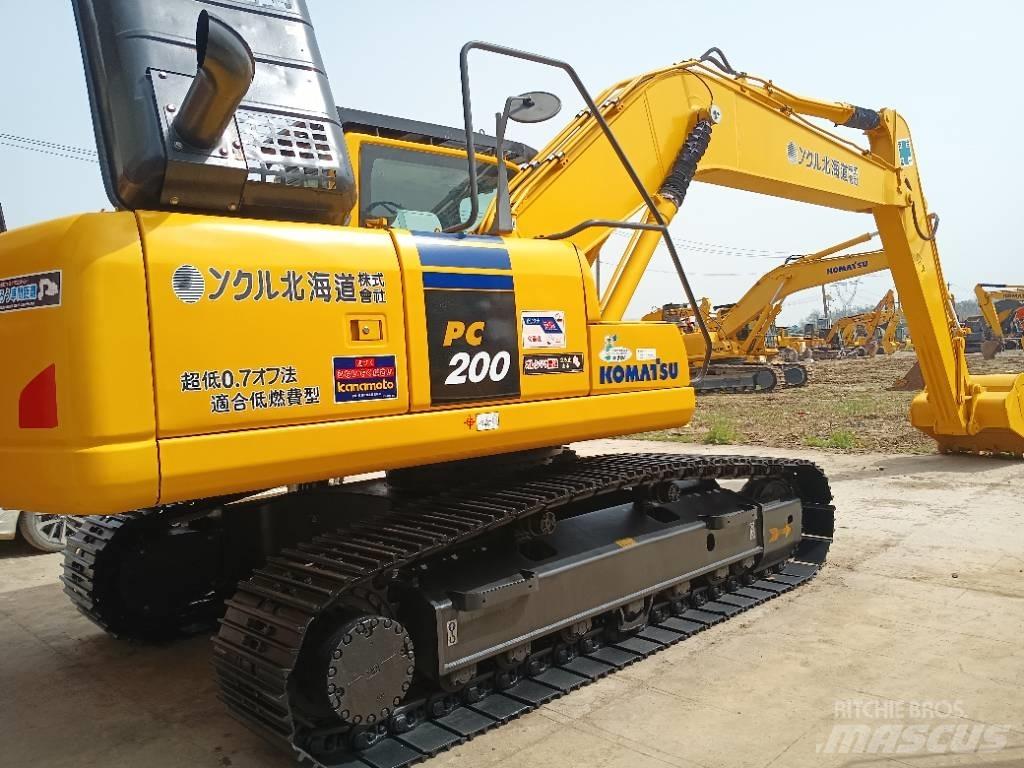 Komatsu PC 200 Paletli ekskavatörler
