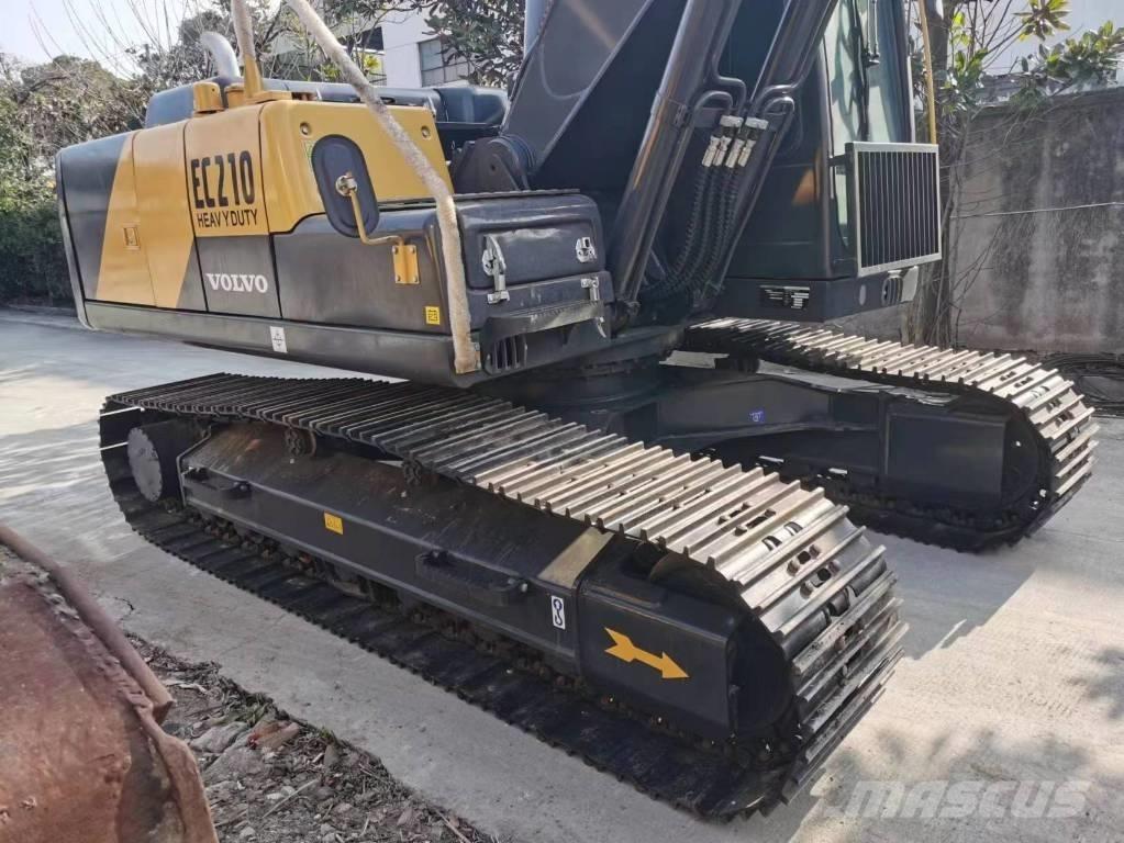 Volvo EC 210 Paletli ekskavatörler
