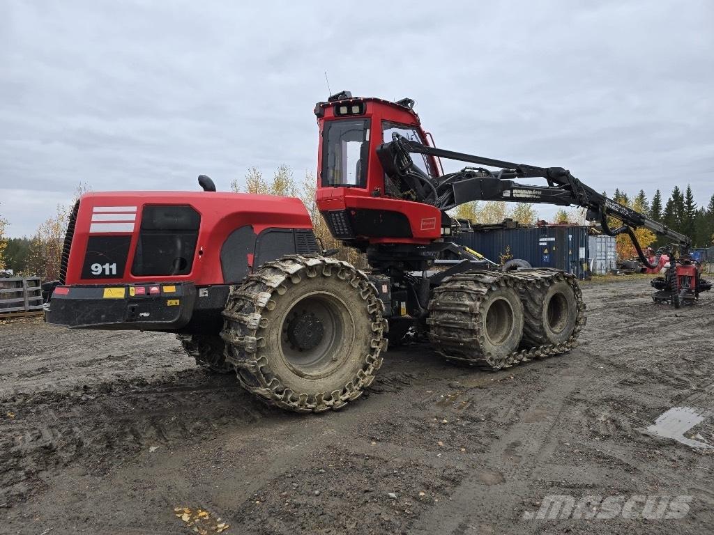 Komatsu 911.7 Biçerdöverler
