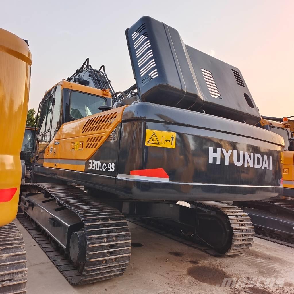 Hyundai 330LC-9T Paletli ekskavatörler