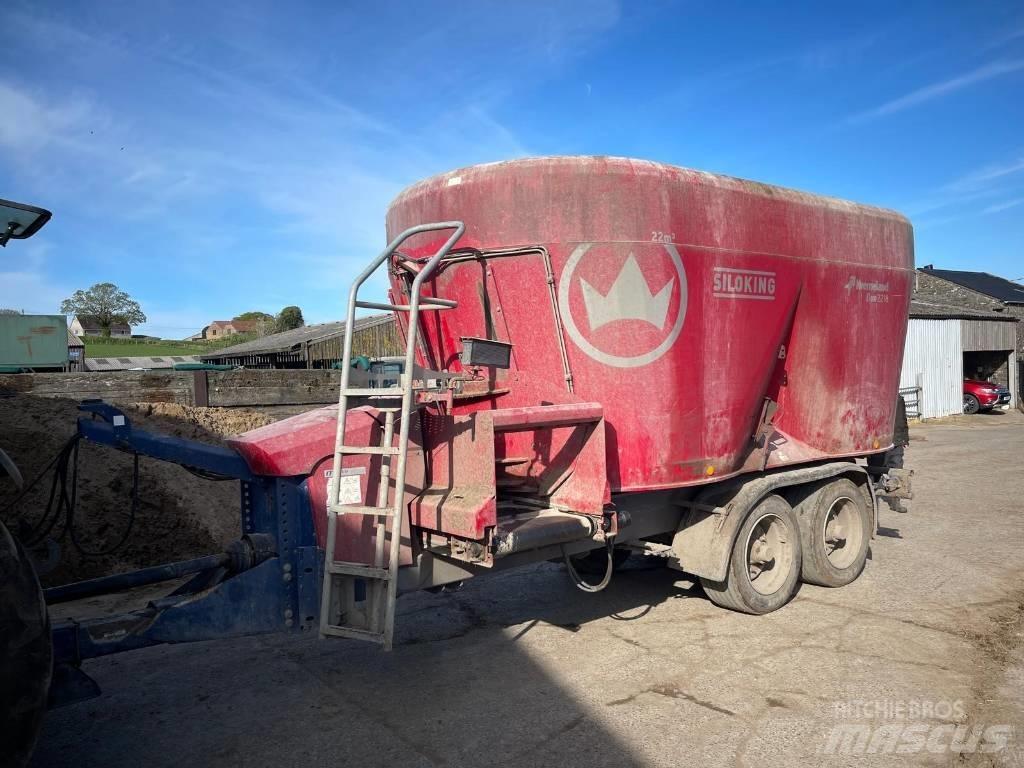 Kverneland DUO 2218 Mikser besleyiciler