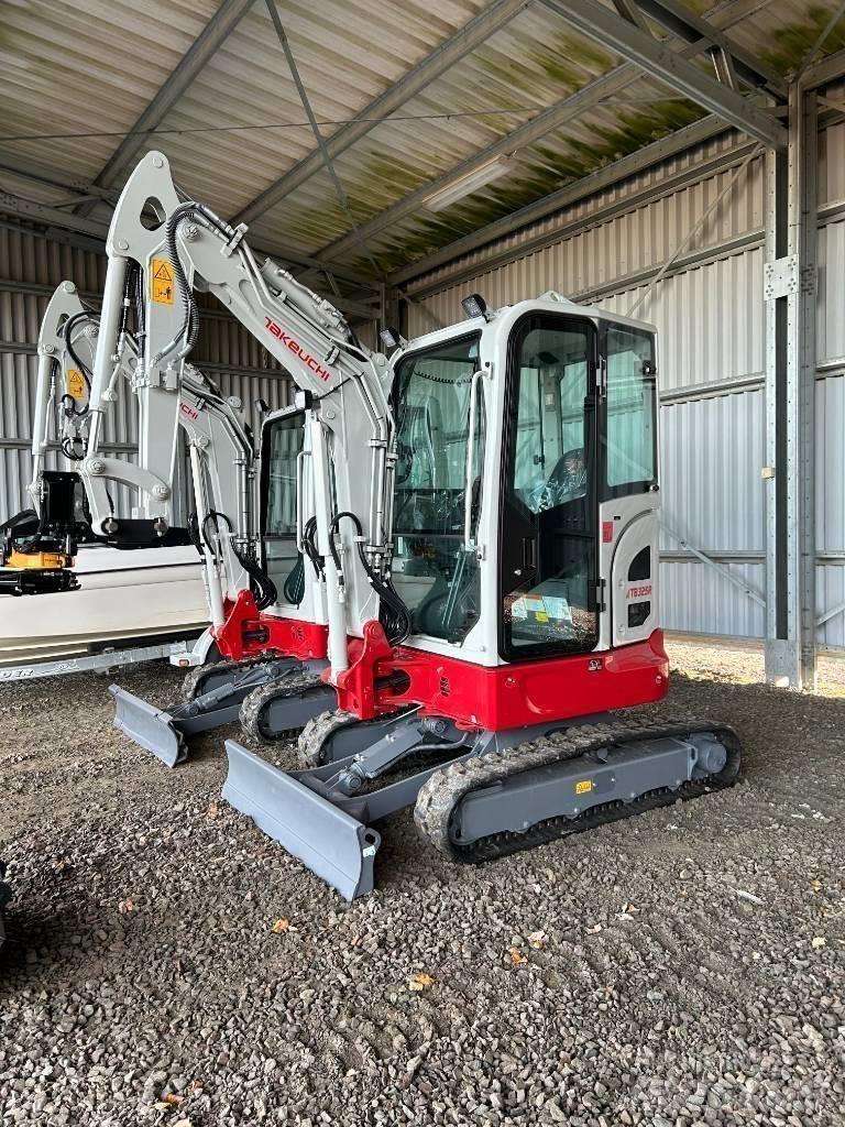 Takeuchi TB325 Mini ekskavatörler, 7 tona dek