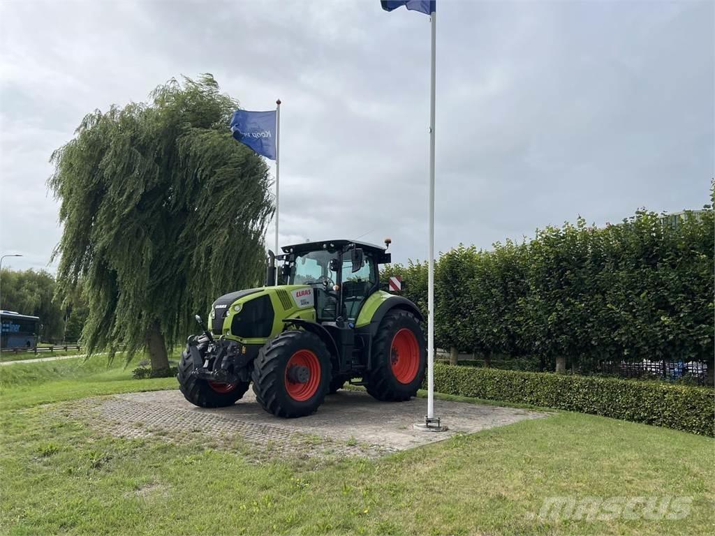 CLAAS Axion 830 Traktörler