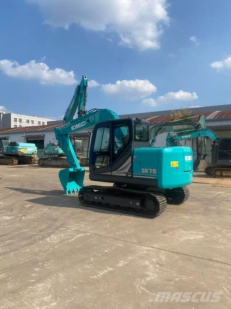 Kobelco SK75-11 Paletli ekskavatörler