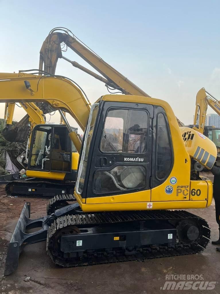 Komatsu PC 60-7 Paletli ekskavatörler