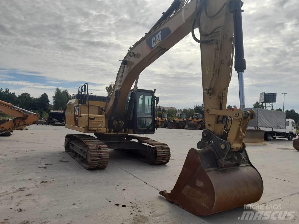 CAT 326 F L N Paletli ekskavatörler