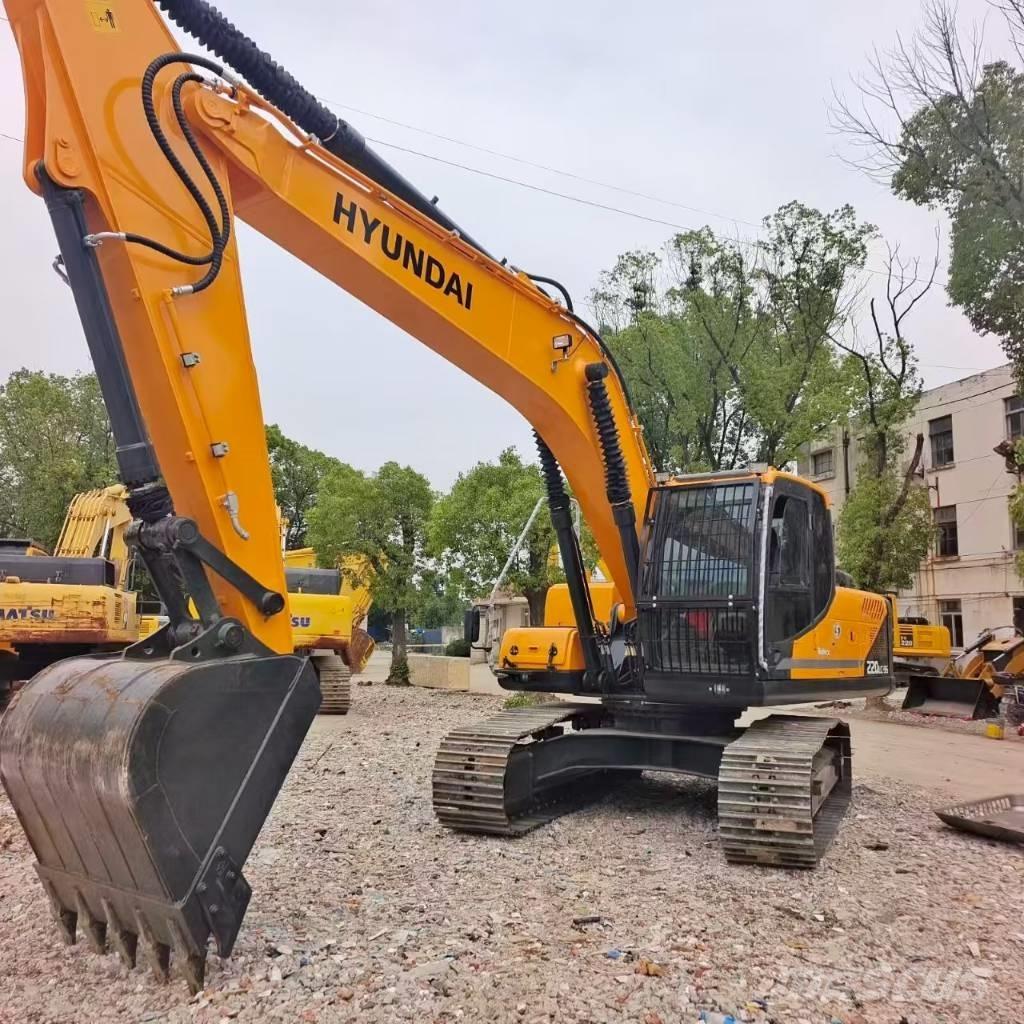 Hyundai 220 LC-9S Paletli ekskavatörler