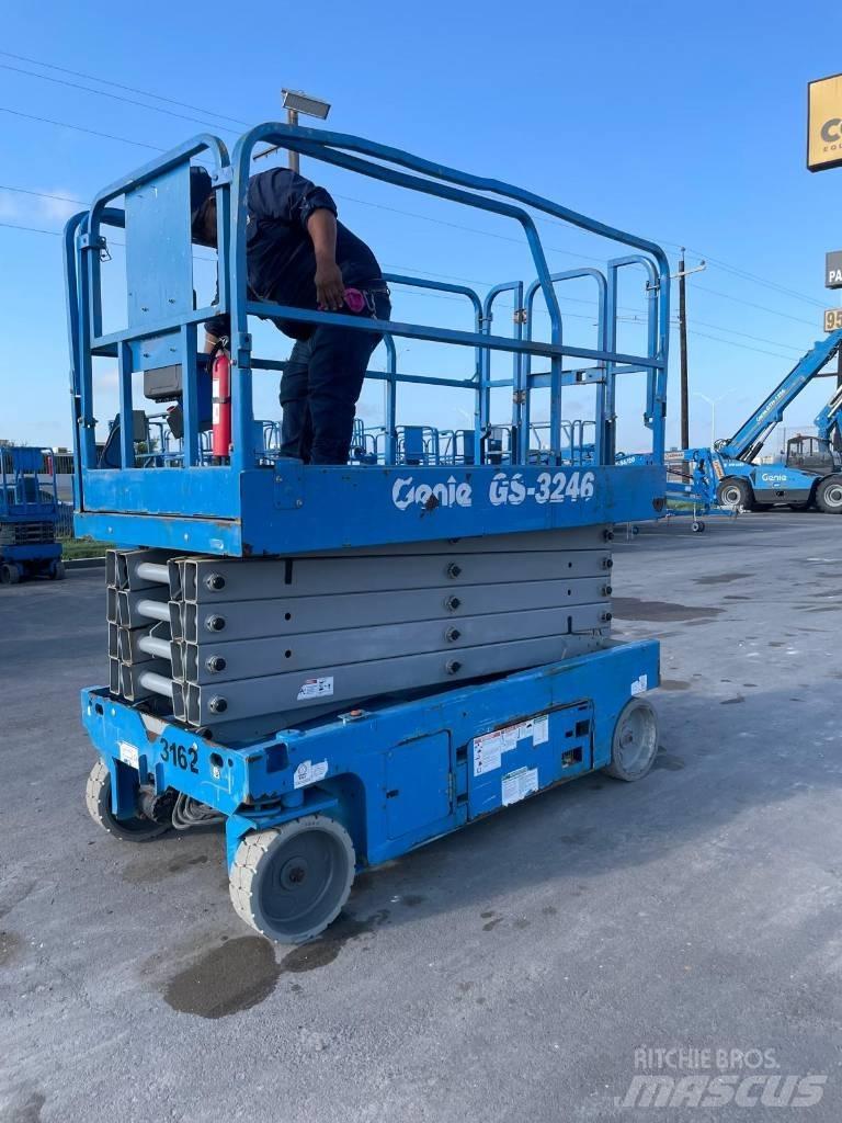 Genie GS 3246 Makasli platformlar