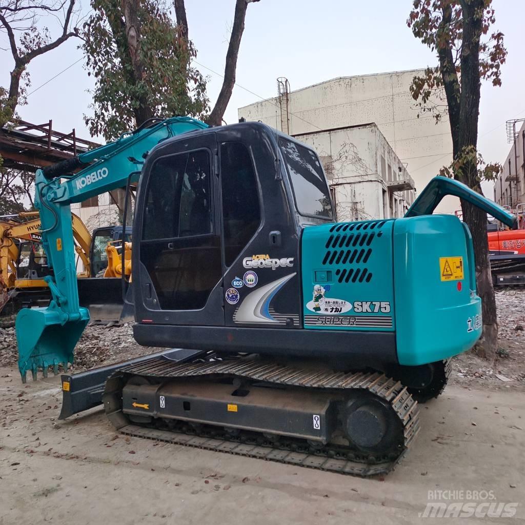 Kobelco SK75 Midi ekskavatörler 7 - 12 t