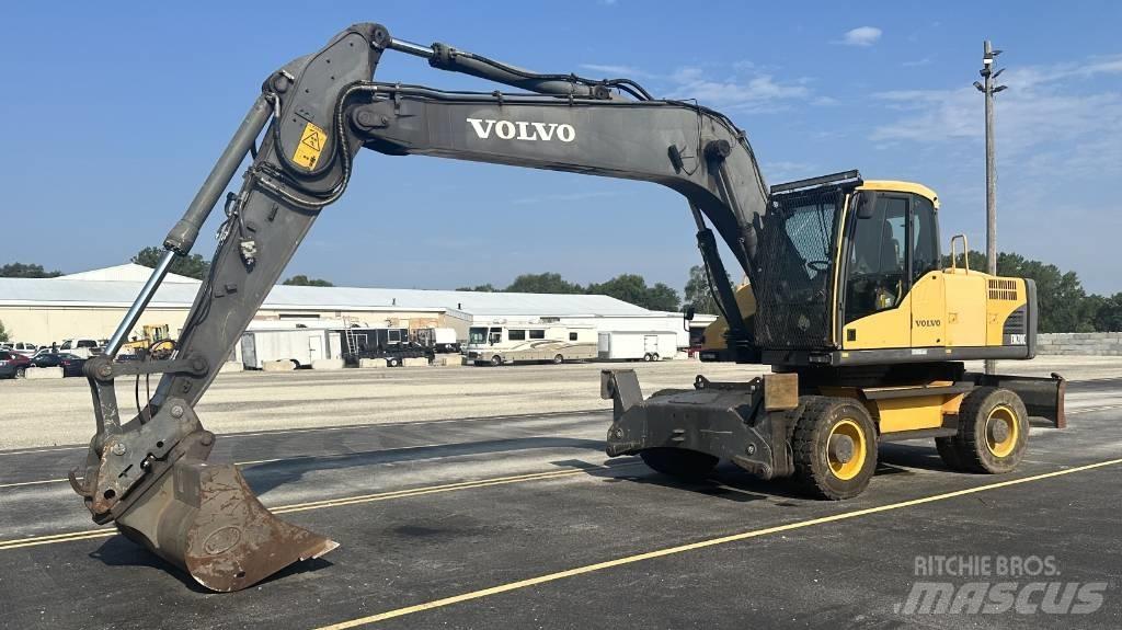 Volvo EW 210 C Lastik tekerli ekskavatörler