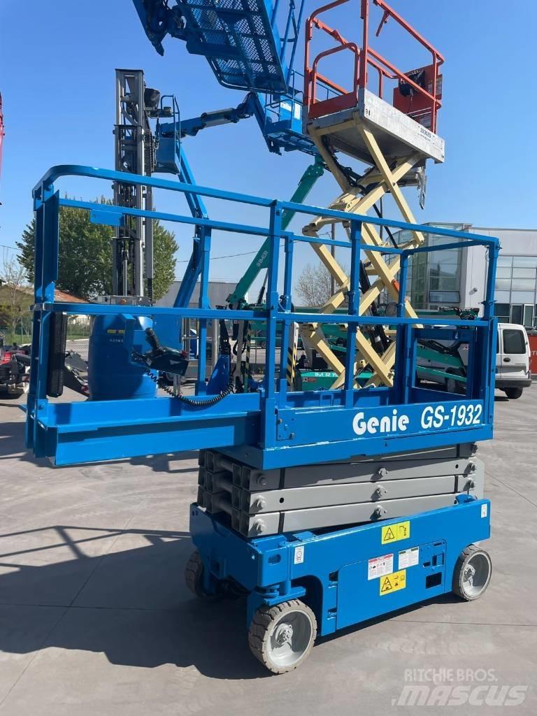 Genie GS 1932 Makasli platformlar