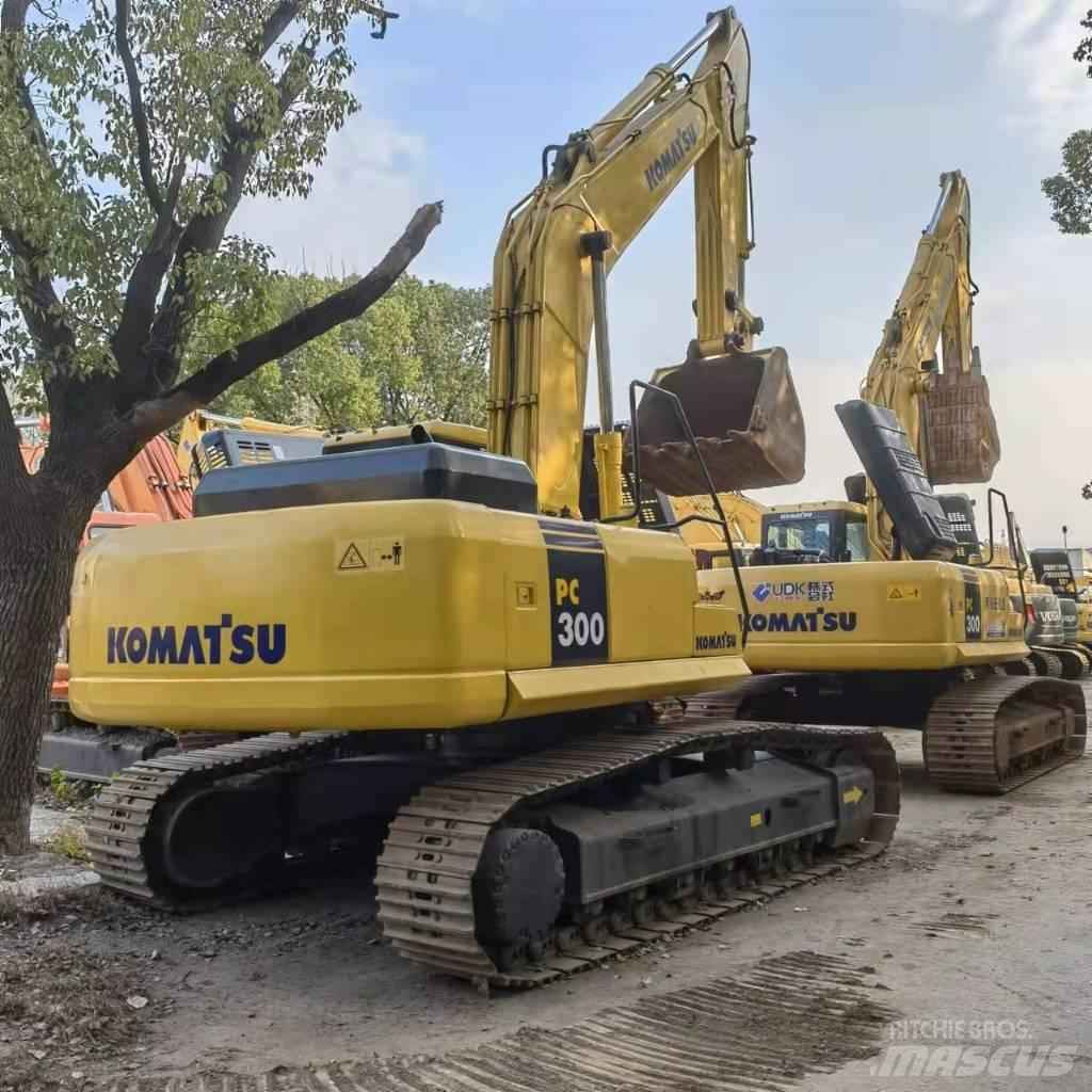Komatsu PC 300 Paletli ekskavatörler