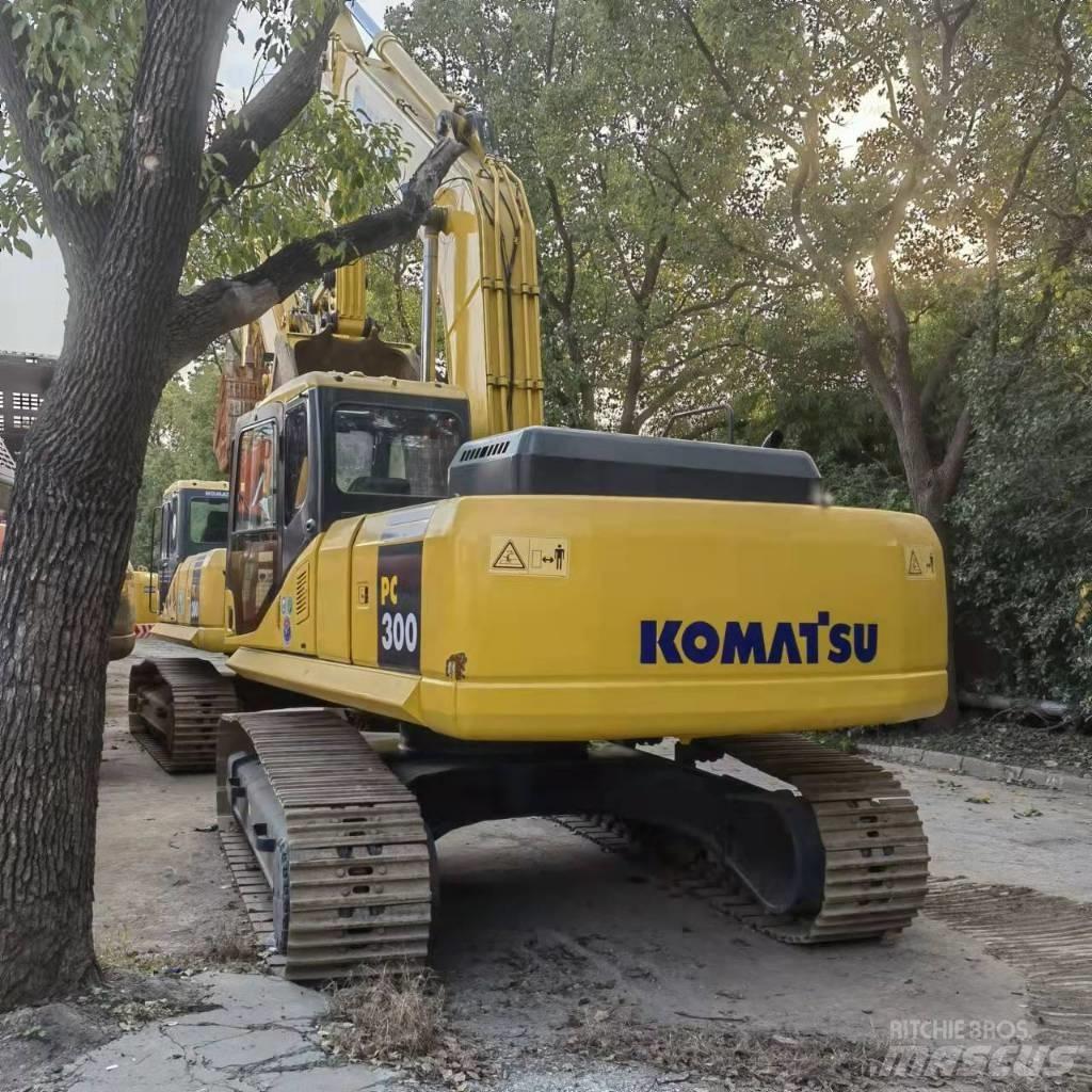 Komatsu PC 300 Paletli ekskavatörler