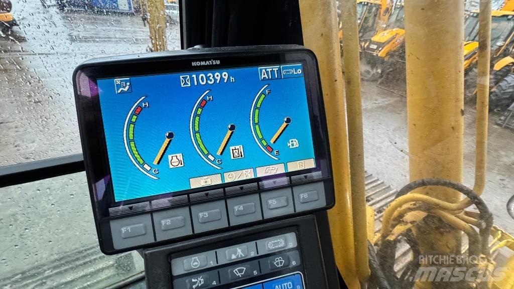 Komatsu PC 190 LC-8 Paletli ekskavatörler