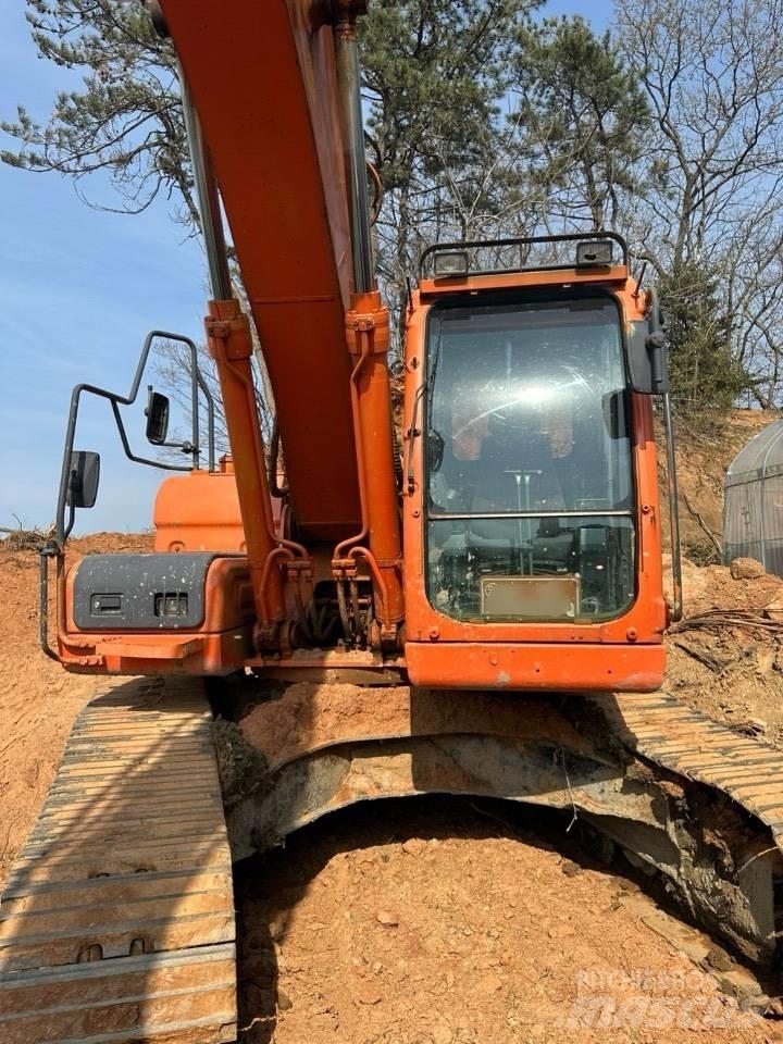 Doosan DX 220 LCA Paletli ekskavatörler