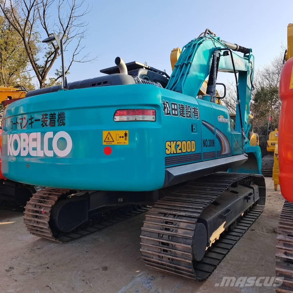 Kobelco SK200-8 Paletli ekskavatörler