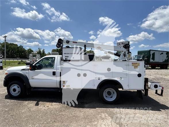 Ford F550 SD Diger