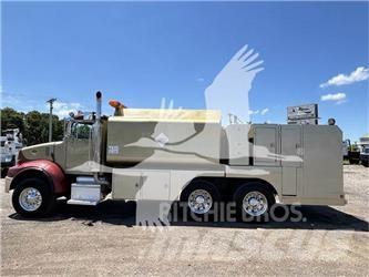Peterbilt 330 Diger
