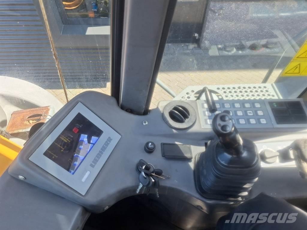 Liebherr L580 Tekerlekli yükleyiciler