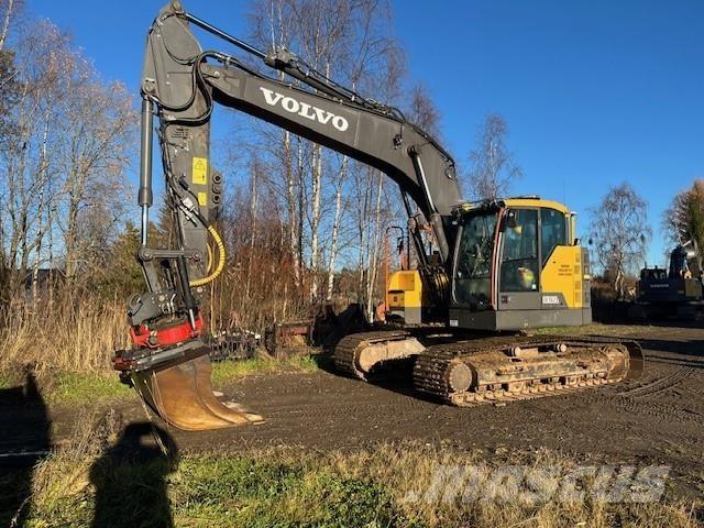 Volvo ECR 235 EL Paletli ekskavatörler