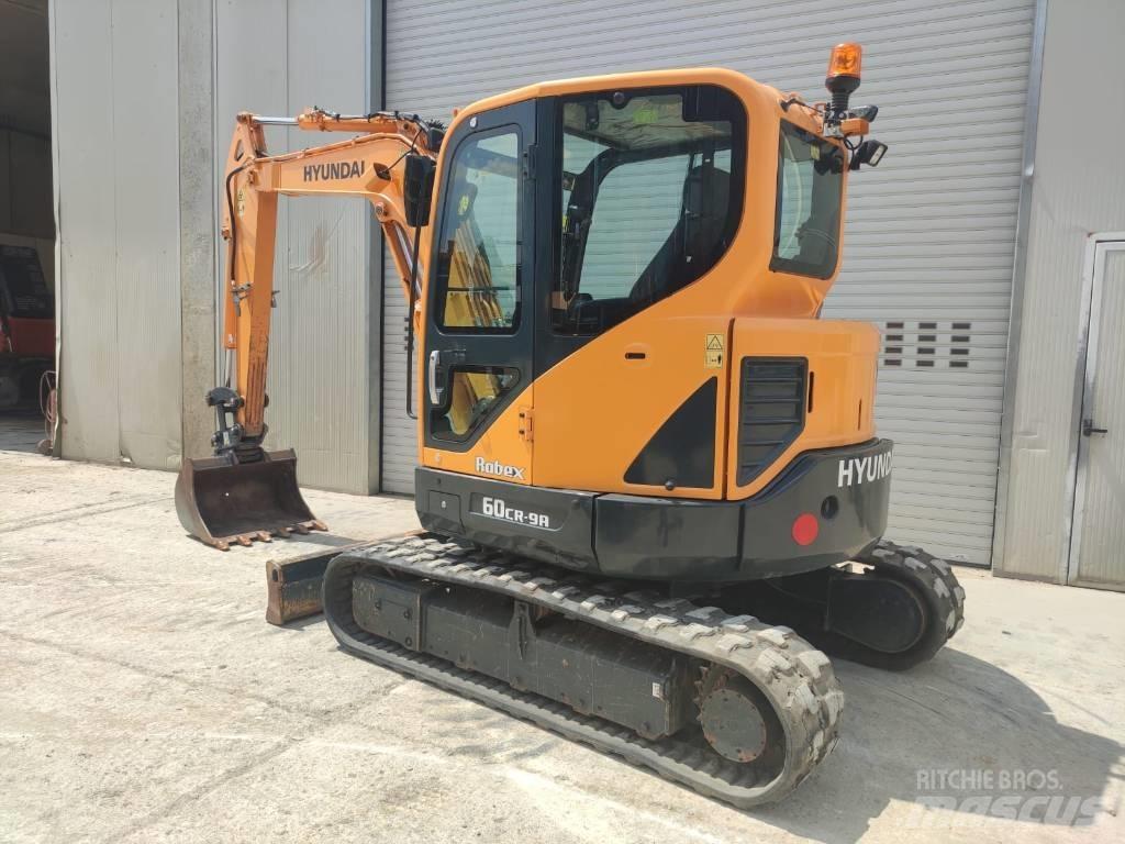 Hyundai R60CR-9A Mini ekskavatörler, 7 tona dek