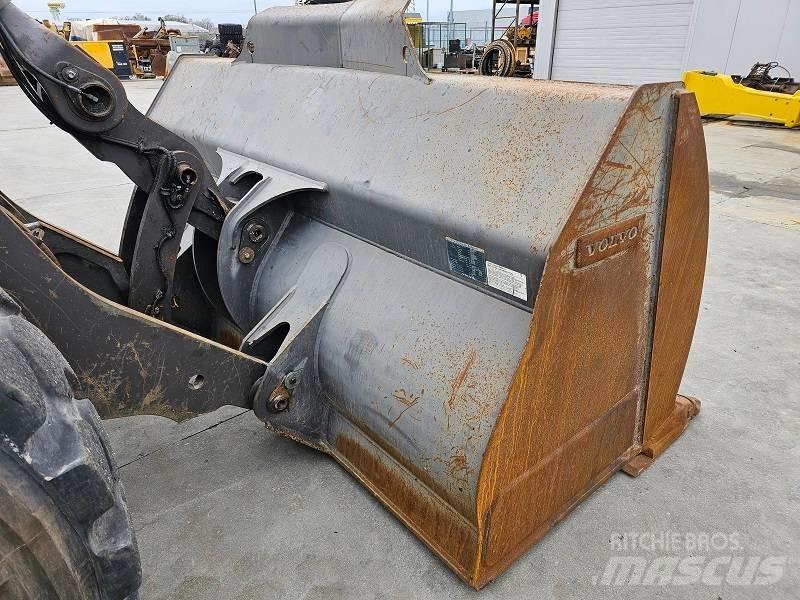 Volvo L 120 H Tekerlekli yükleyiciler
