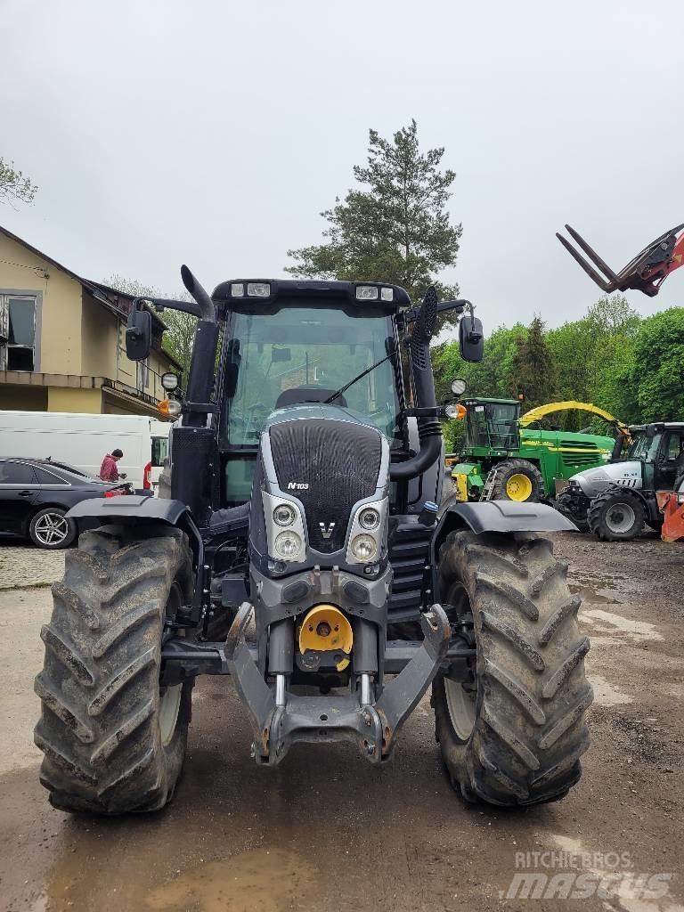 Valtra N 104 Traktörler
