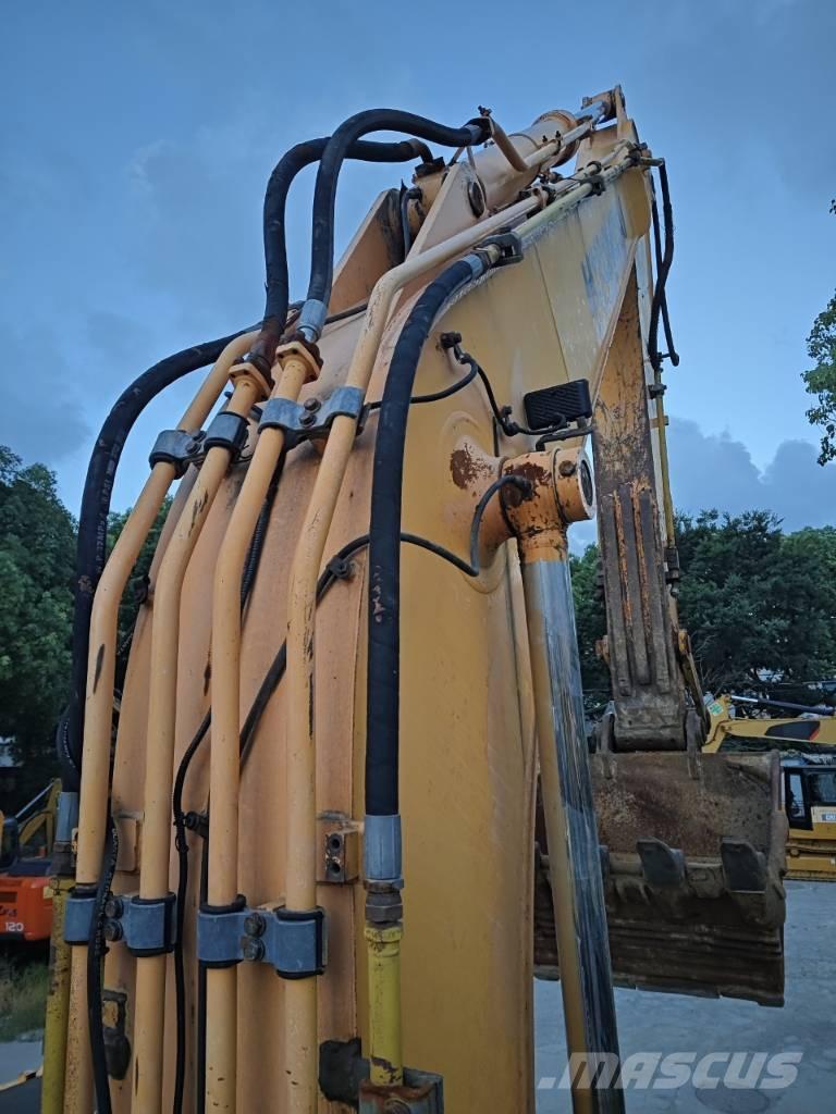 Hyundai R220LC=9S Paletli ekskavatörler