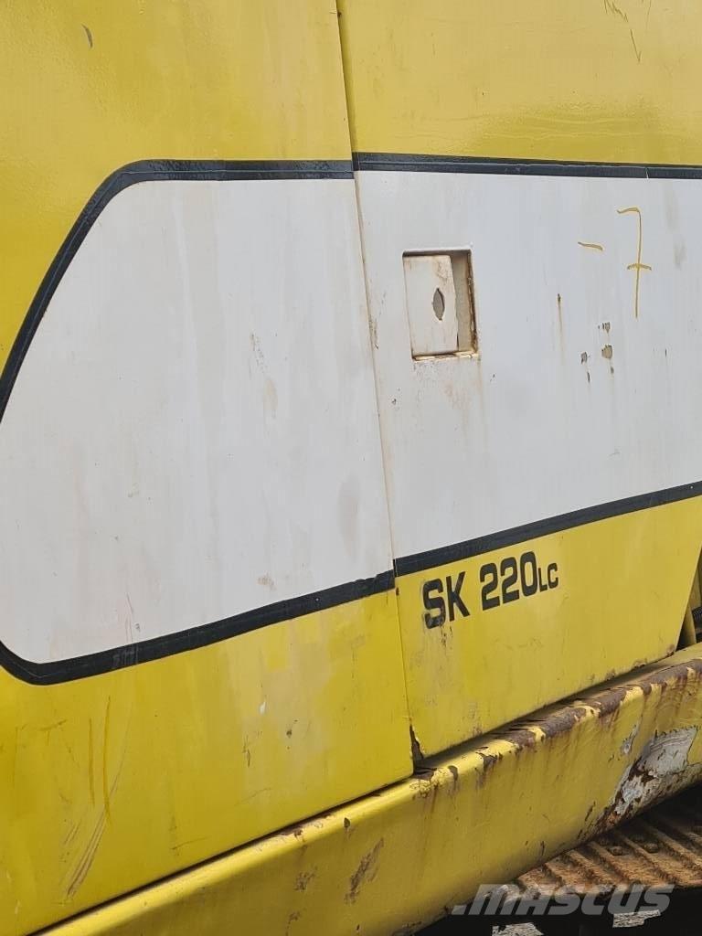 Kobelco SK 220 LC Paletli ekskavatörler