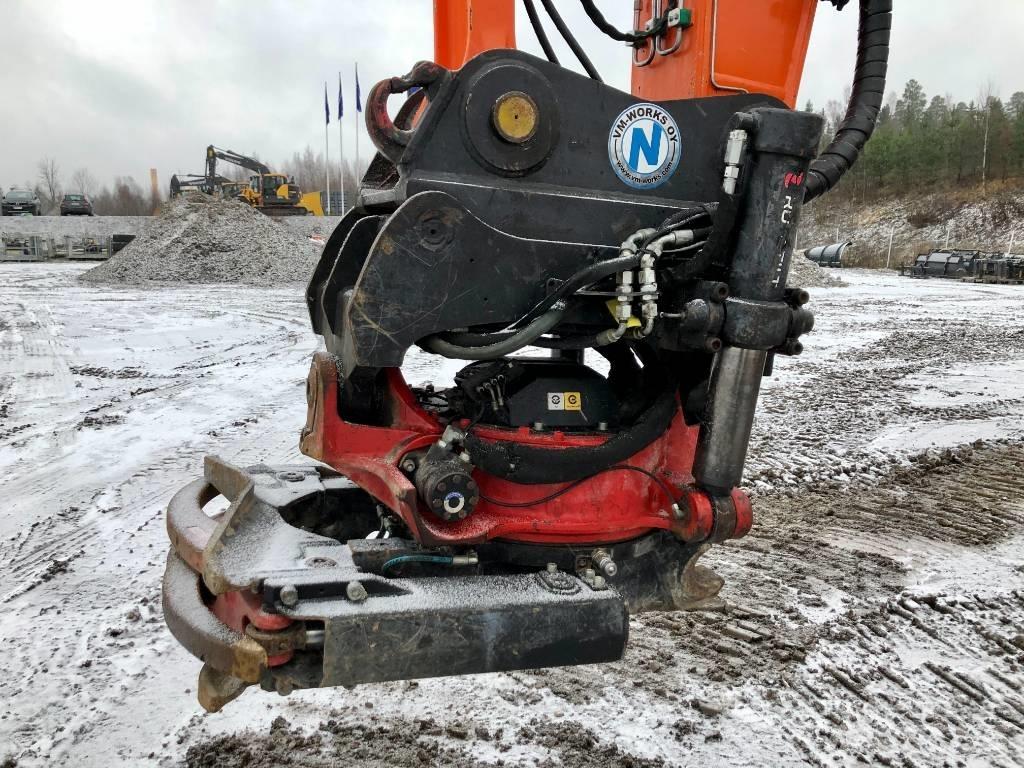 Hitachi ZX225USRLC-6 Paletli ekskavatörler